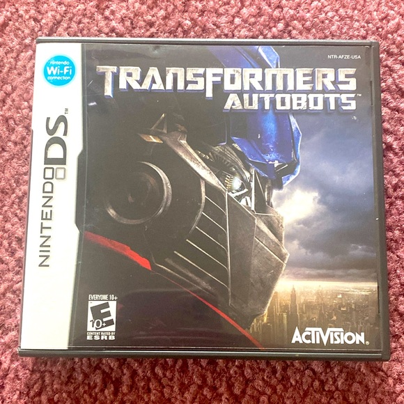 Nintendo DS Transformers Autobots Rated E For Everyone - Picture 1 of 5